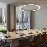 Lumen & The Light Show Готель 4*