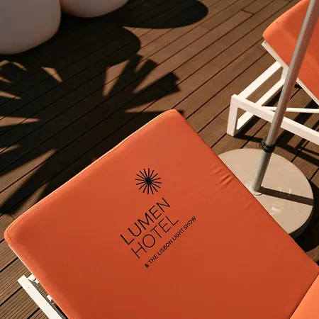 Готель Lumen & The Light Show 4*