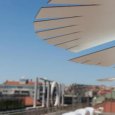 Lumen & The Light Show 4*