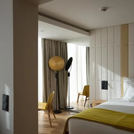 Hotel Lumen & The Light Show