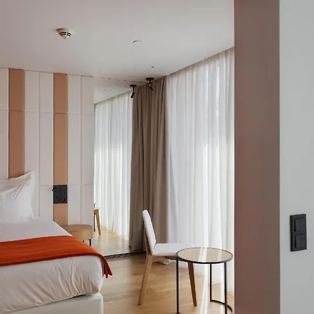 Hotel Lumen & The Light Show