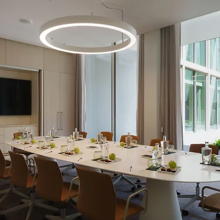 Lumen & The Light Show Hotel Lizbona