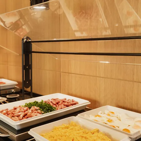 Hotel Lumen & The Light Show