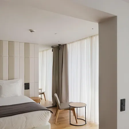 Lumen & The Light Show Lizbona