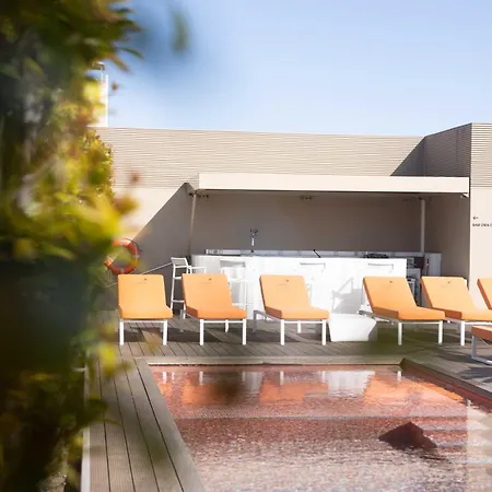 Lumen & The Light Show 4* Lizbona