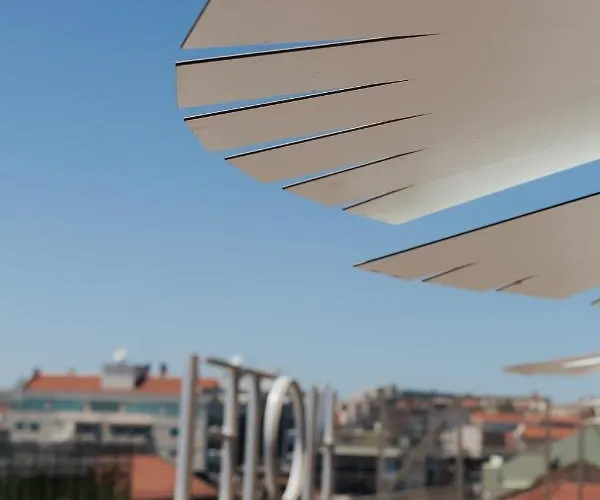 Lumen & The Light Show 4*