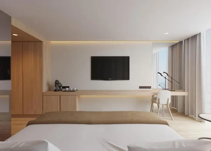 Lumen & The Light Show Ξενοδοχείο 4*