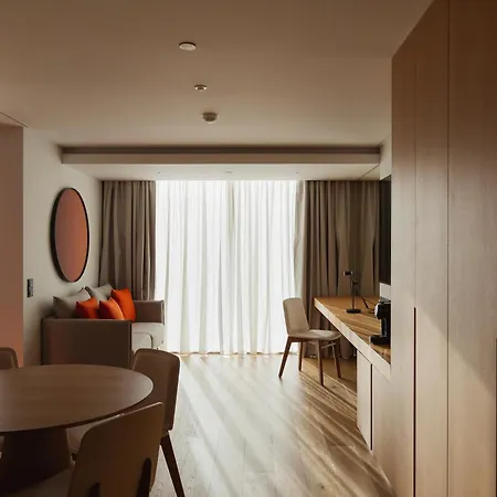 Hotel Lumen & The Light Show Lisbon